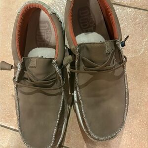 Hey Dude Men's Wally Fabricated Leather Tan Shoes Men's 11